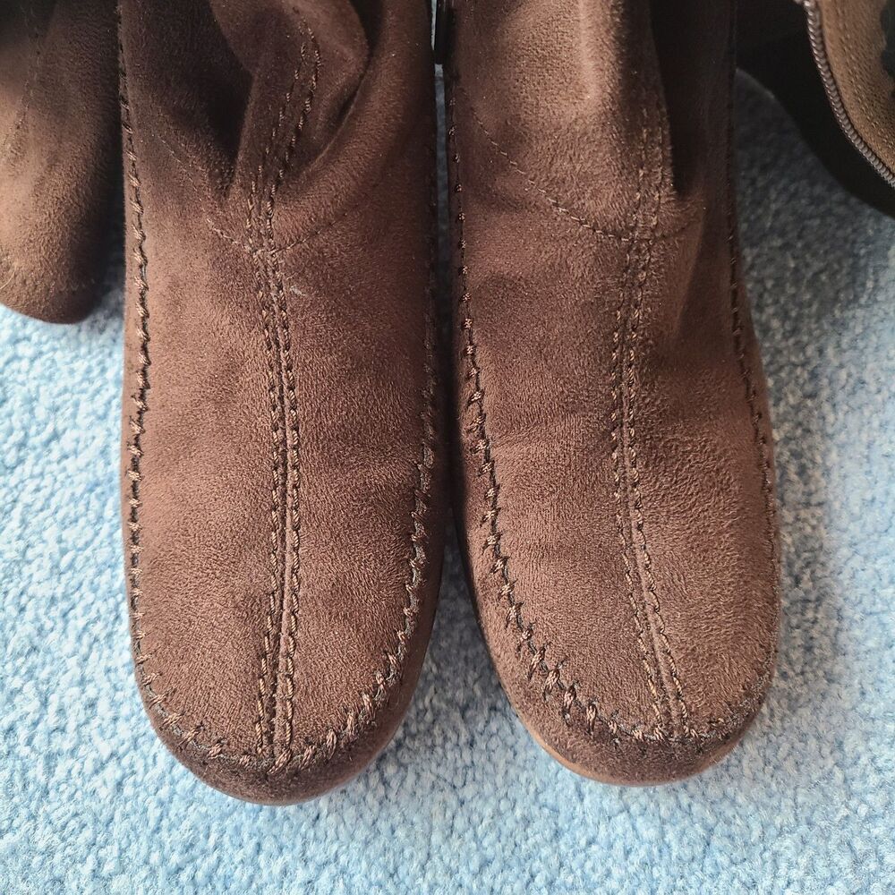 Aerosoles 2 Gathering Brown Stretch Faux Suede Tall Platform Wedge Boots Sz 8.5 - Picture 5 of 10